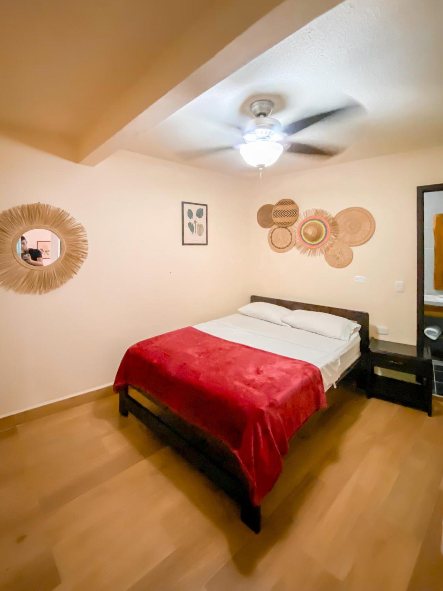 La Rosa Nautica Hostel Guaduas Cameră foto